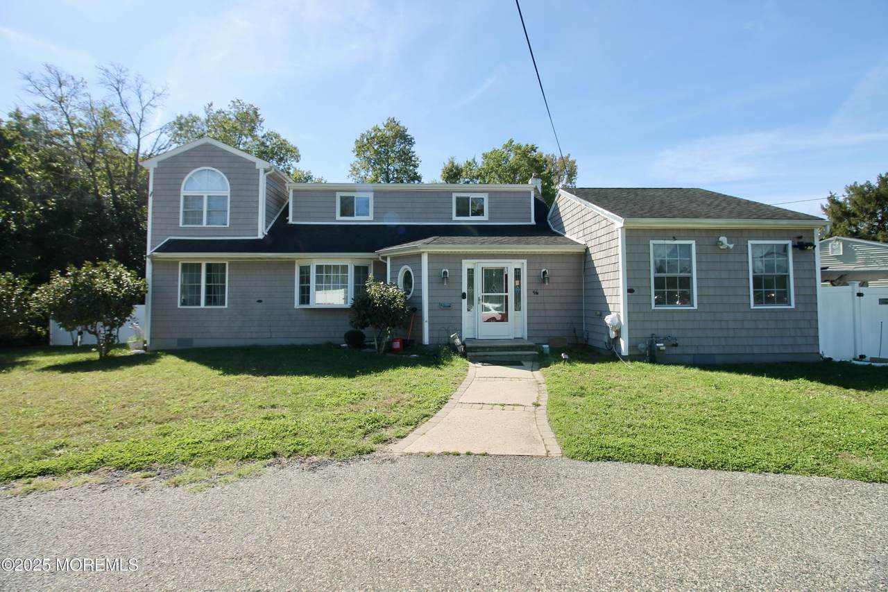 16 Maple Lane - Photo 1