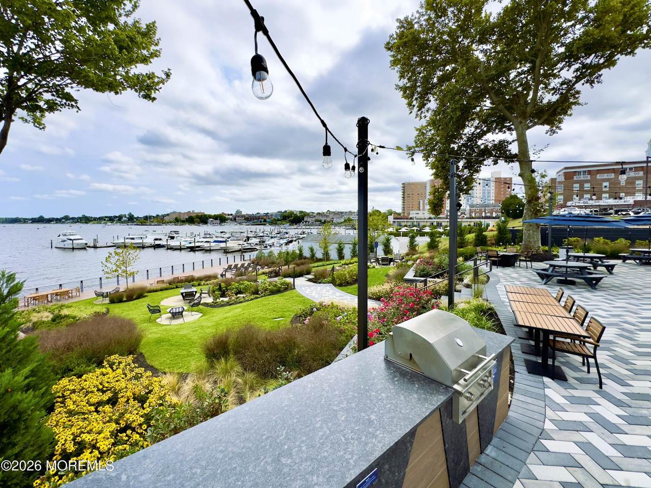 122-4E Bodman Place - Photo 1