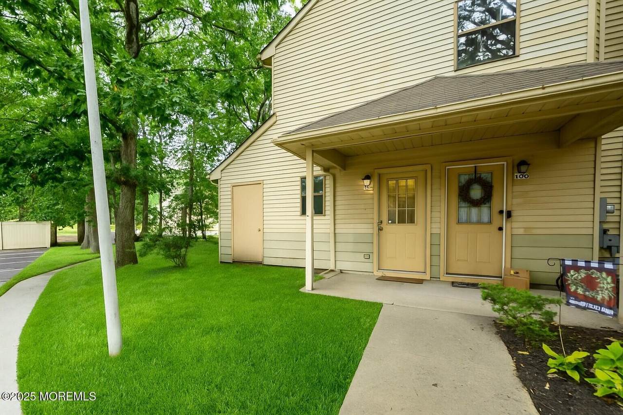 101 Goldthread Court - Photo 1