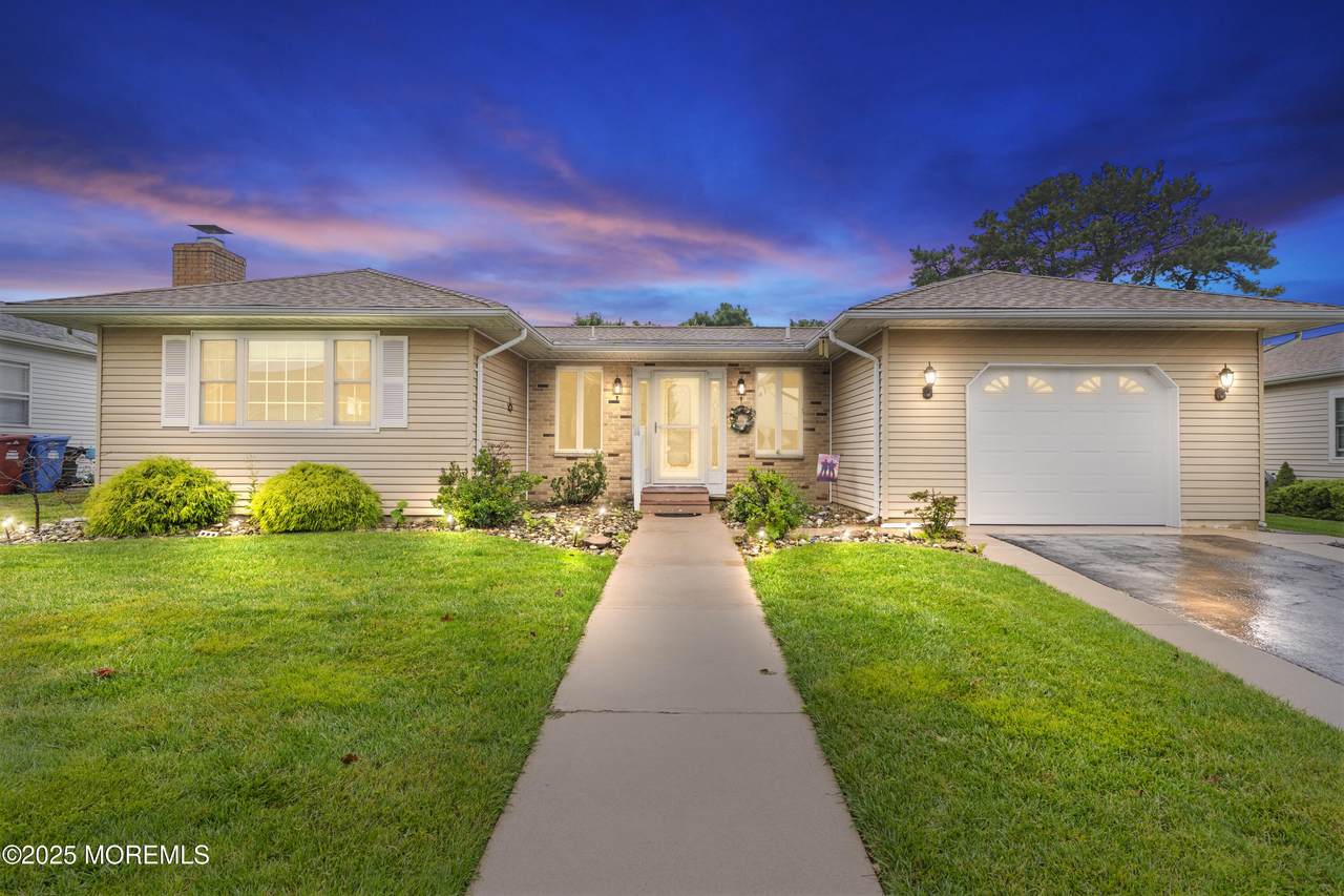 51 Trent Drive - Photo 1