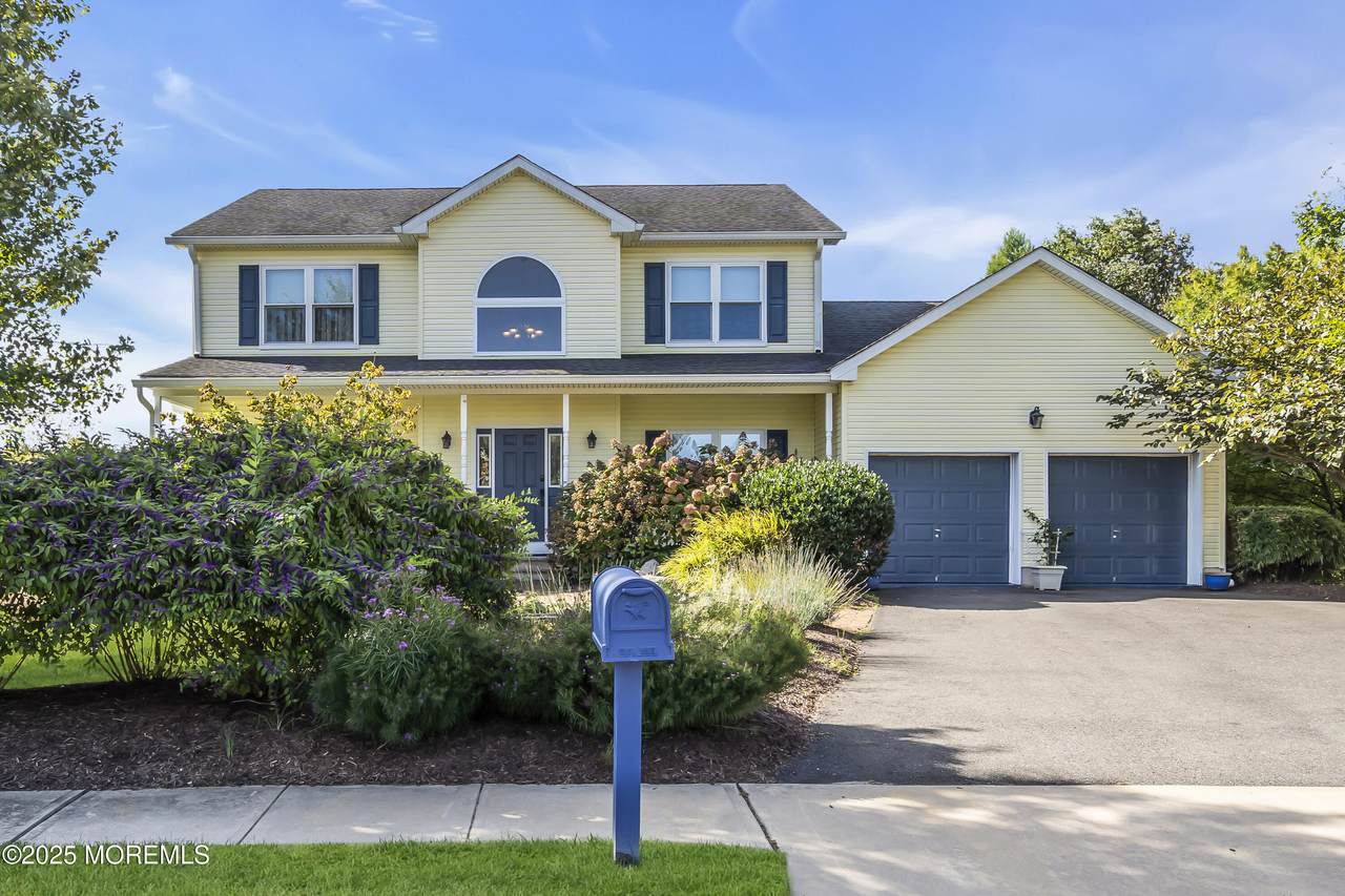 216 Fairway Lane - Photo 1