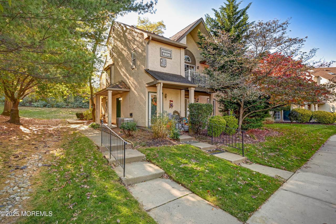 1301 Commons - Photo 1