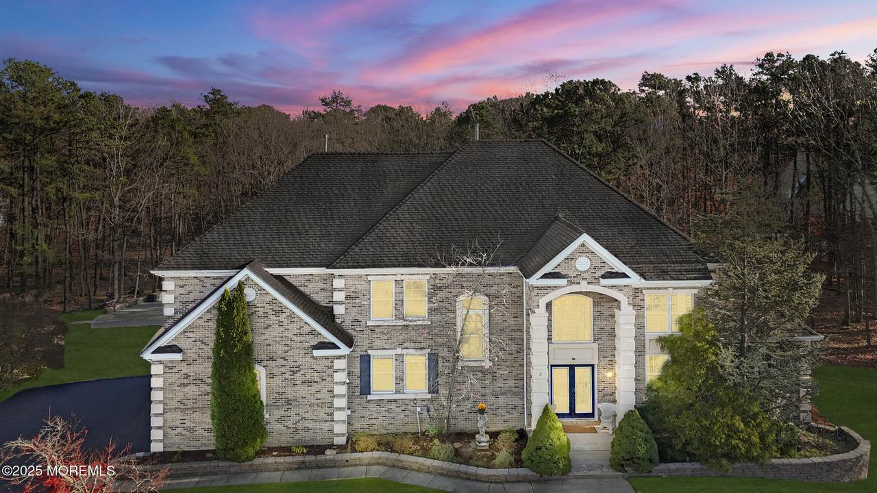 2 Woods Edge Drive - Photo 1