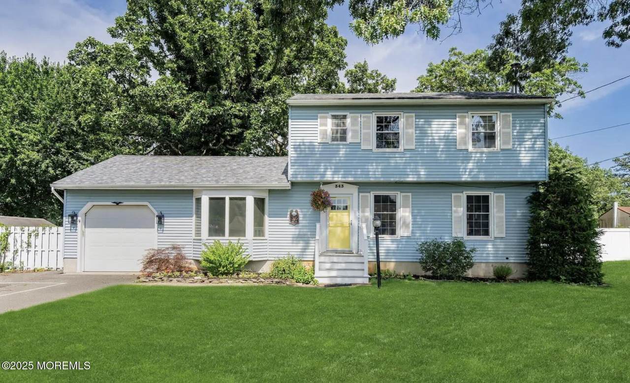 343 Clifton Avenue - Photo 1