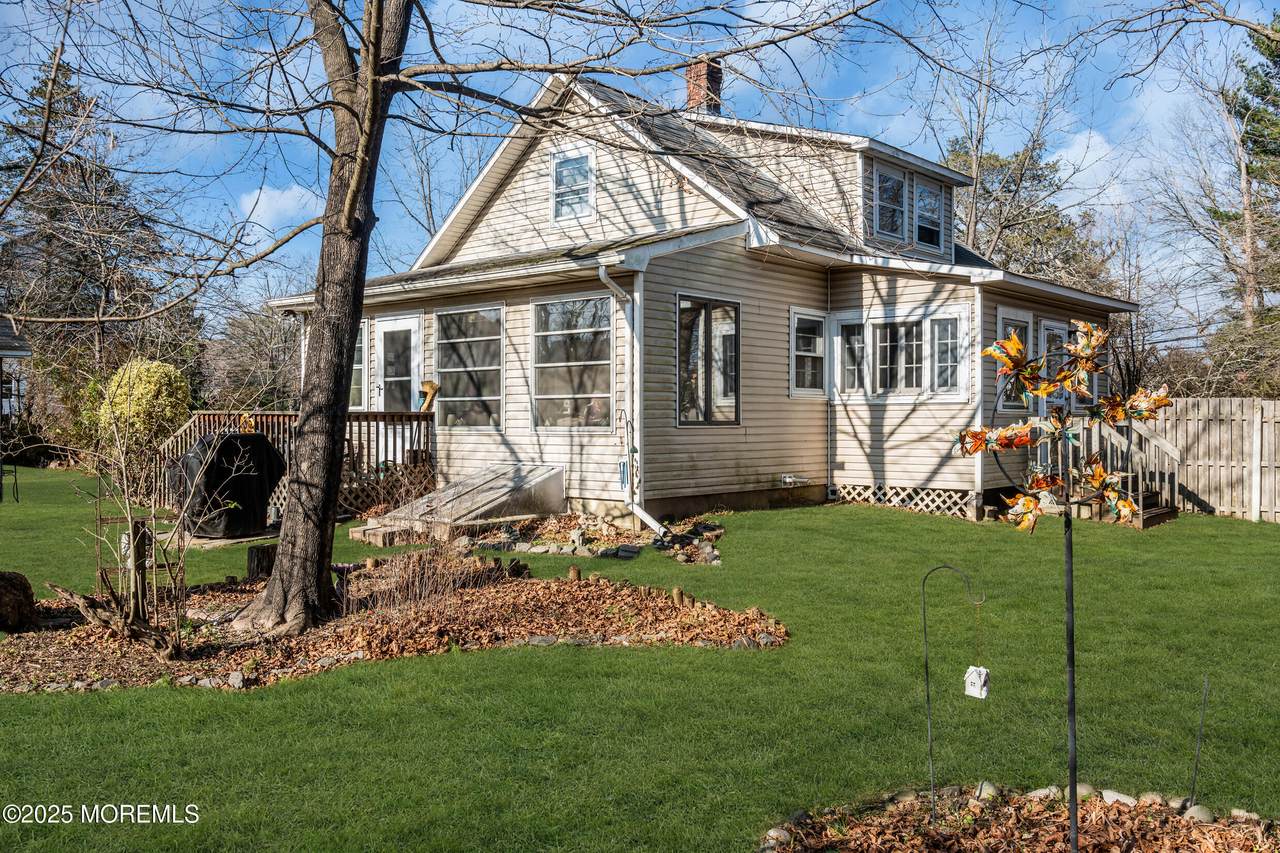 14 Sunset Avenue - Photo 1