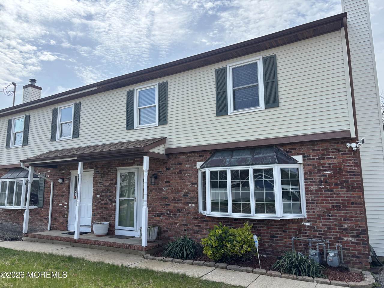 148 Bayshore Drive - Photo 1