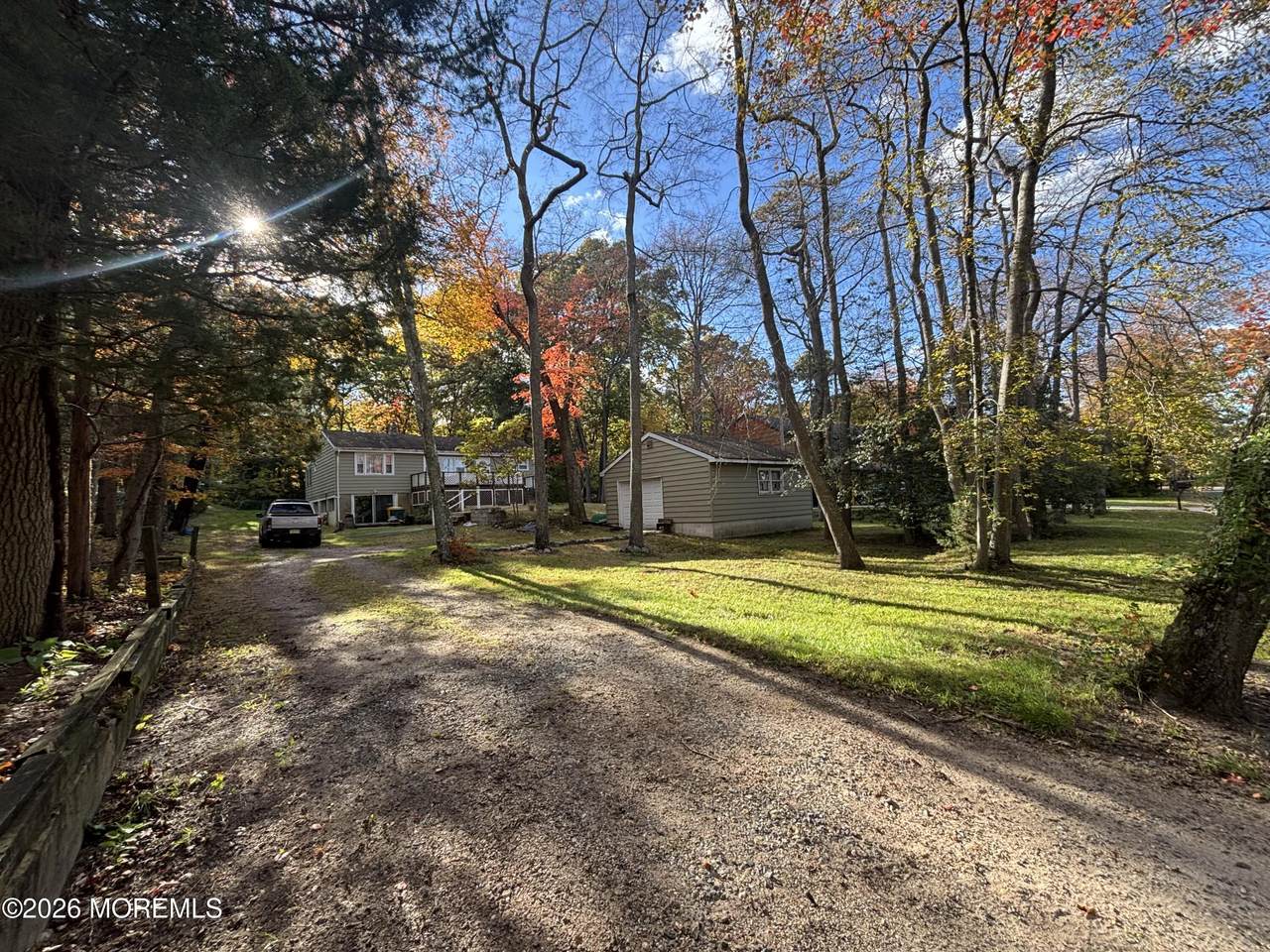 824 Lake Drive - Photo 1