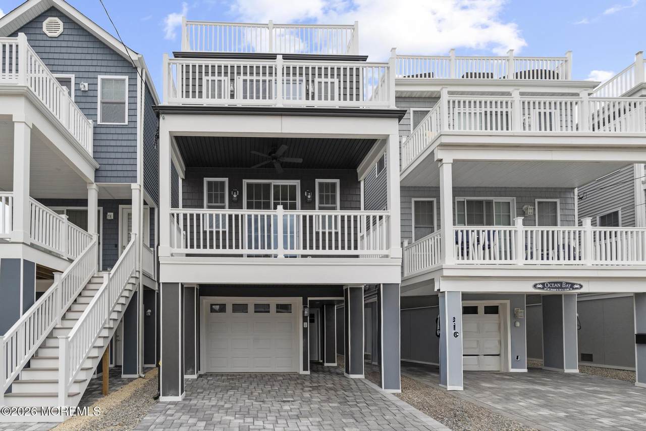 218 Sumner Avenue - Photo 1