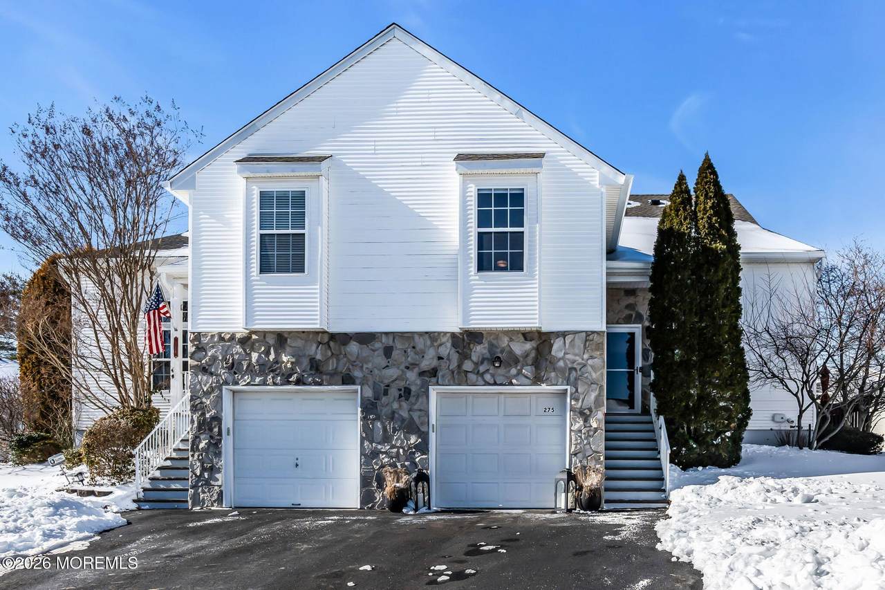 275 Tennis Court - Photo 1