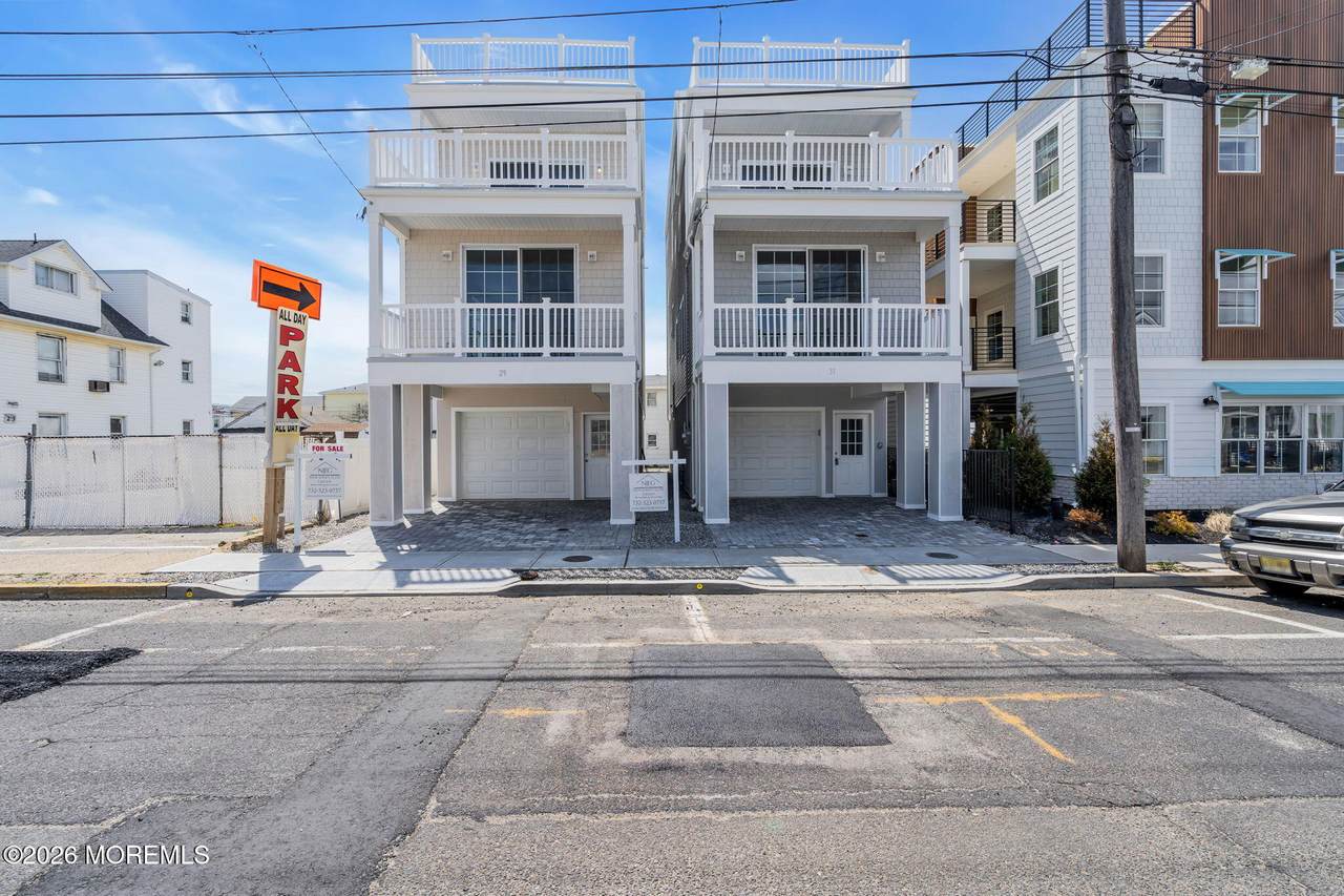 29 Hamilton Avenue - Photo 1