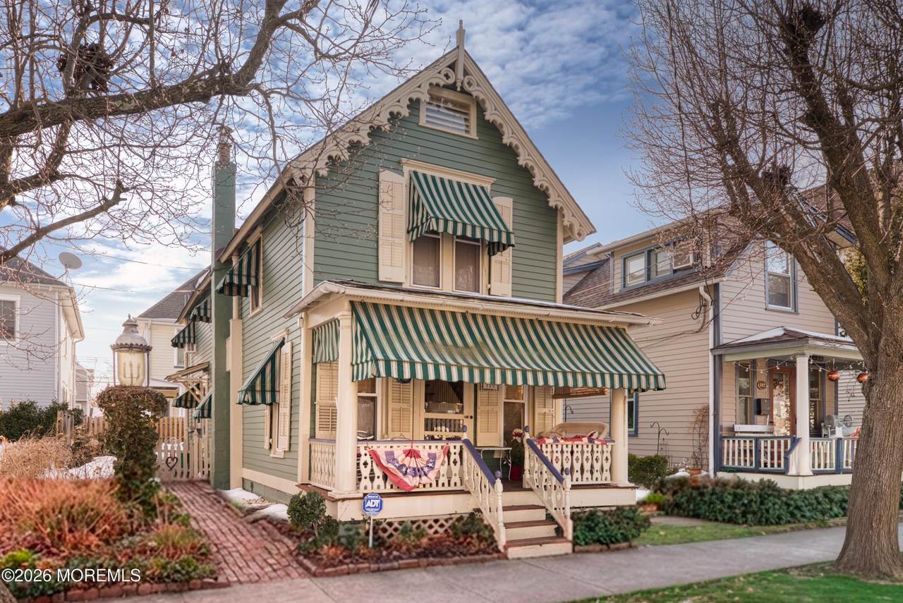 110 Heck Avenue - Photo 1