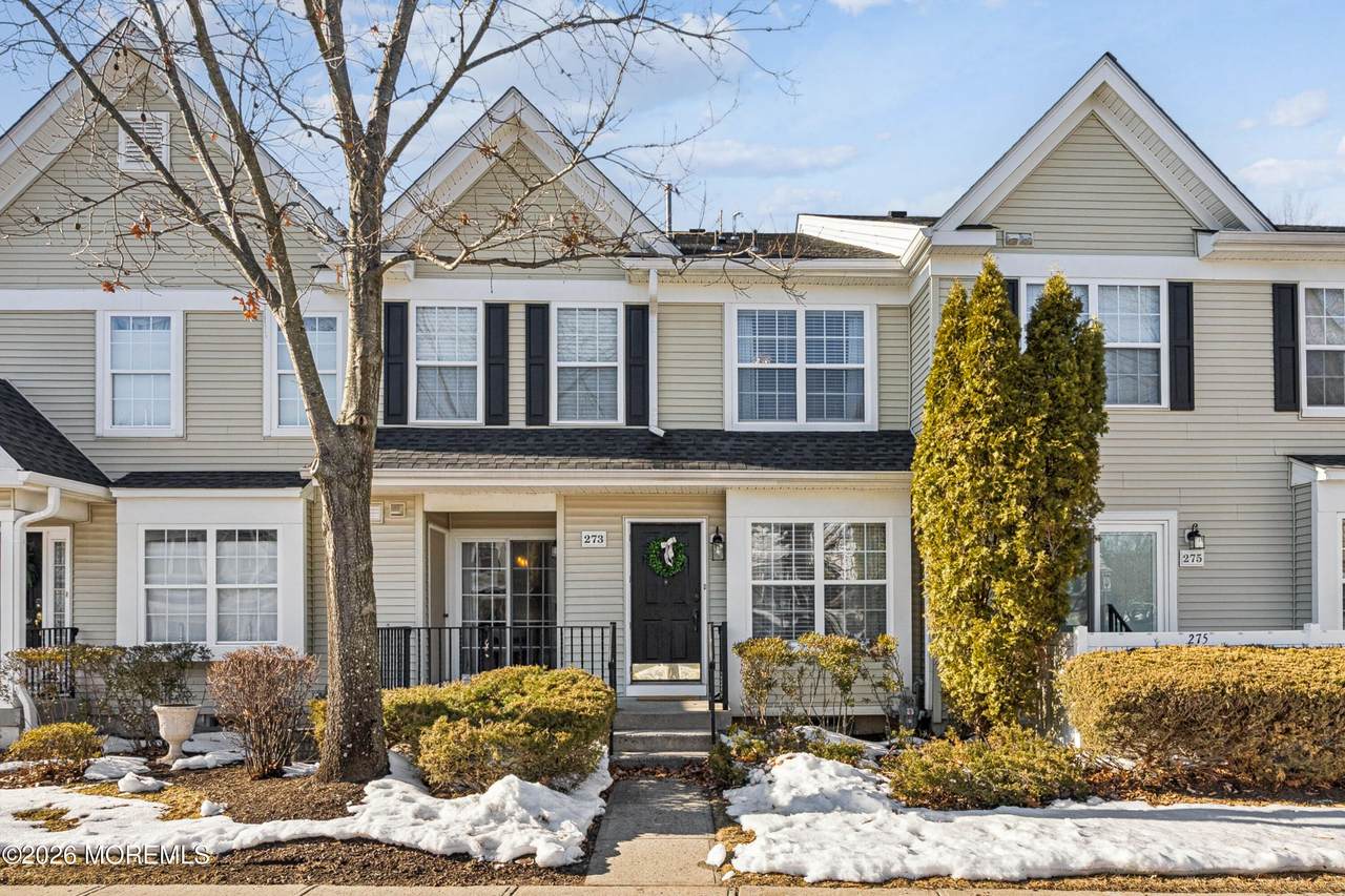 273 Brookfield Drive - Photo 1