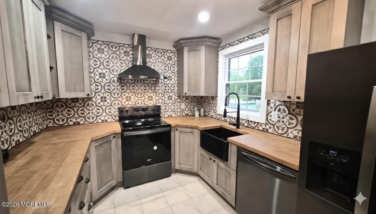 12A Sunset Road - Photo 1