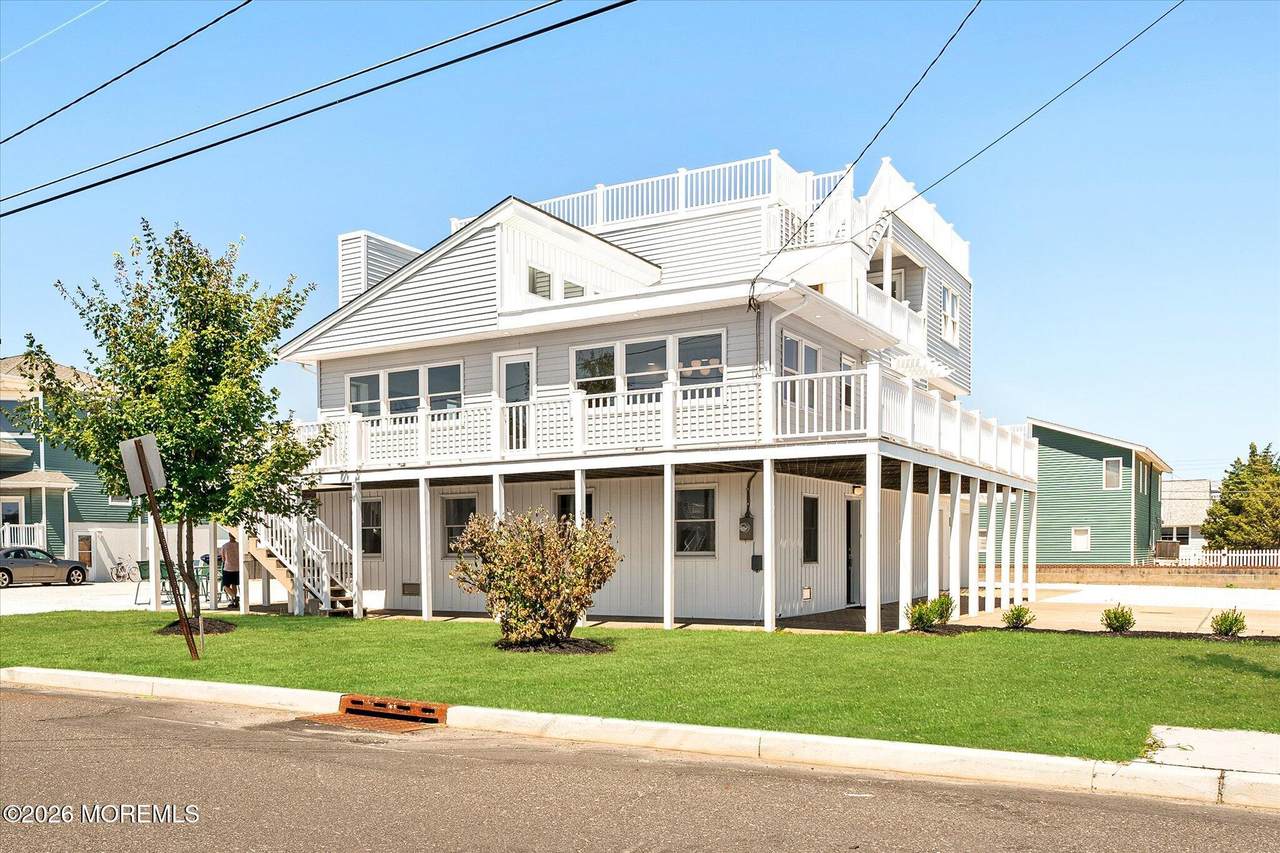 615 Barnegat Avenue - Photo 1