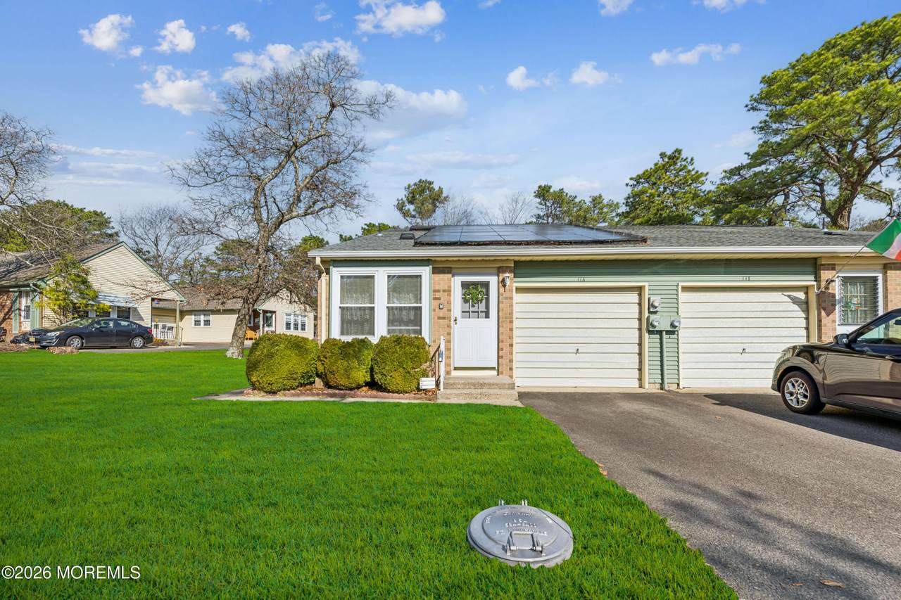 11a Deerfield Drive - Photo 1