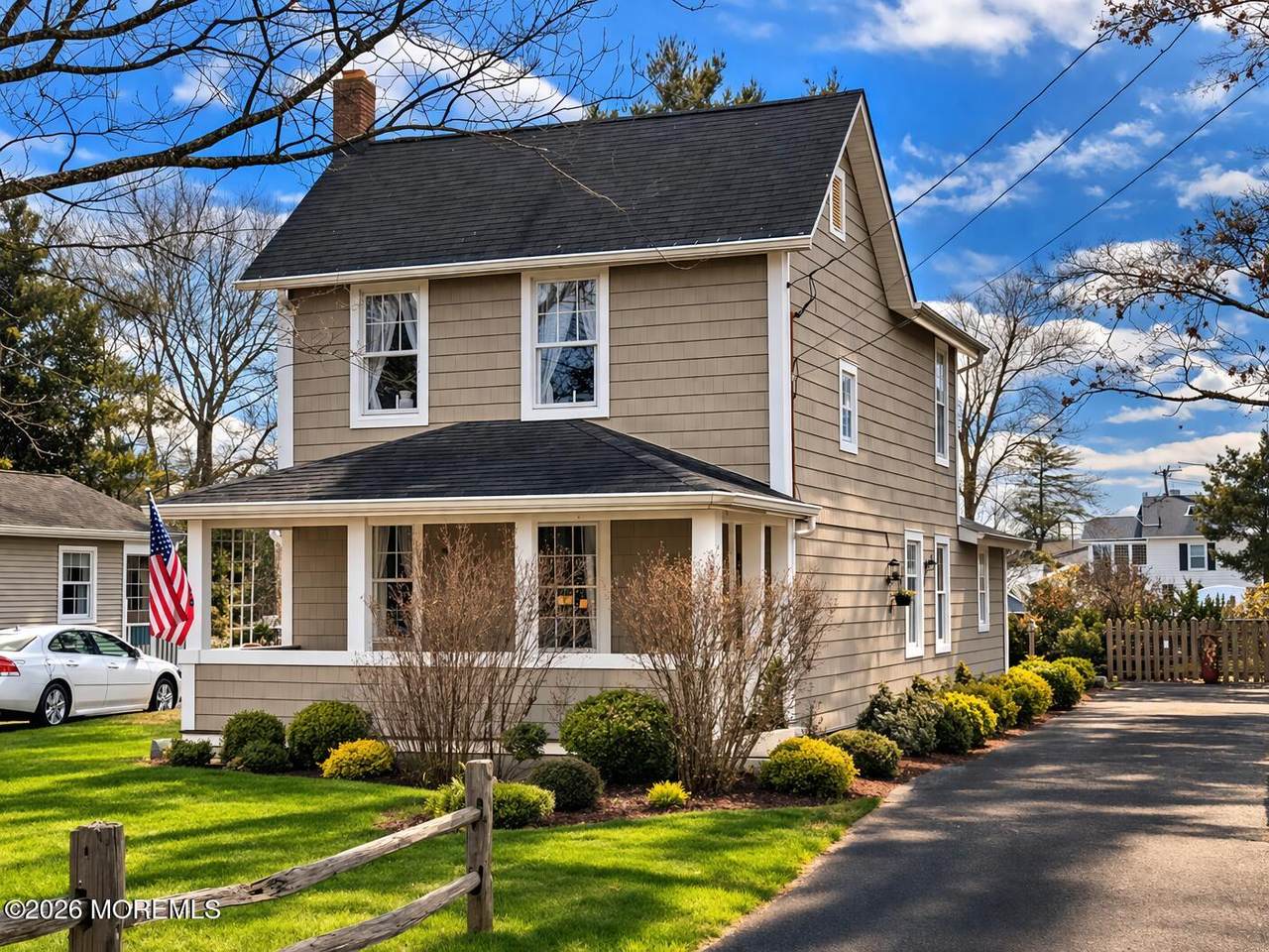 214 Howe Street - Photo 1