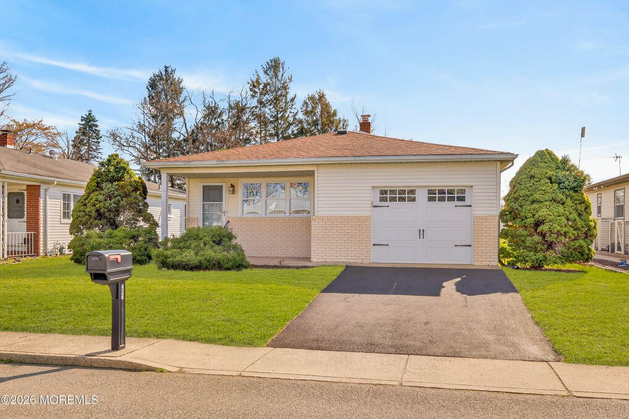 241 Charlotteville Drive - Photo 1
