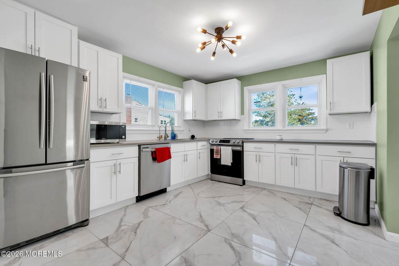 367 Green Street - Photo 1