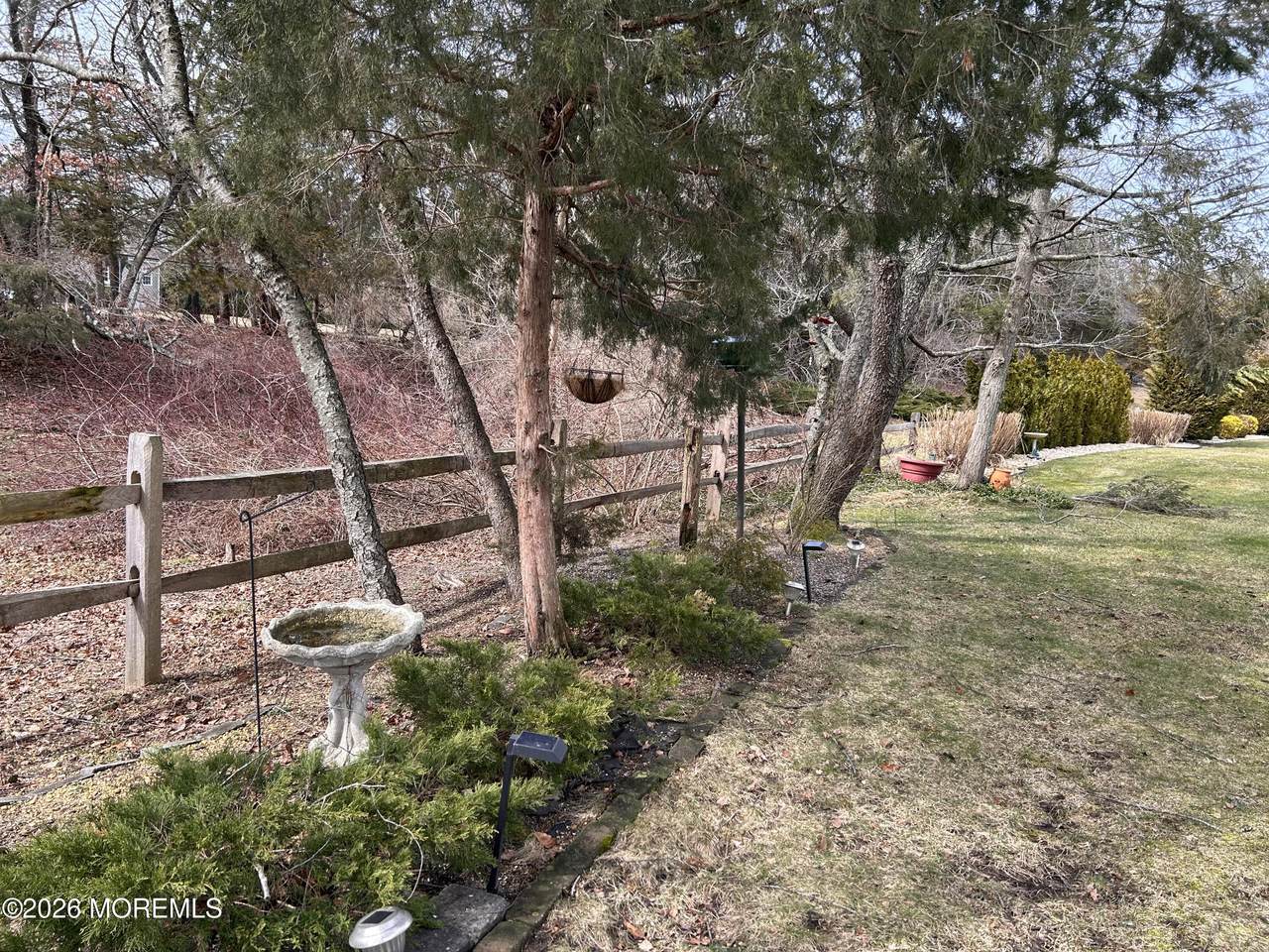 https://bt-photos.global.ssl.fastly.net/monmouth/1280_boomver_1_22605935-2.jpg