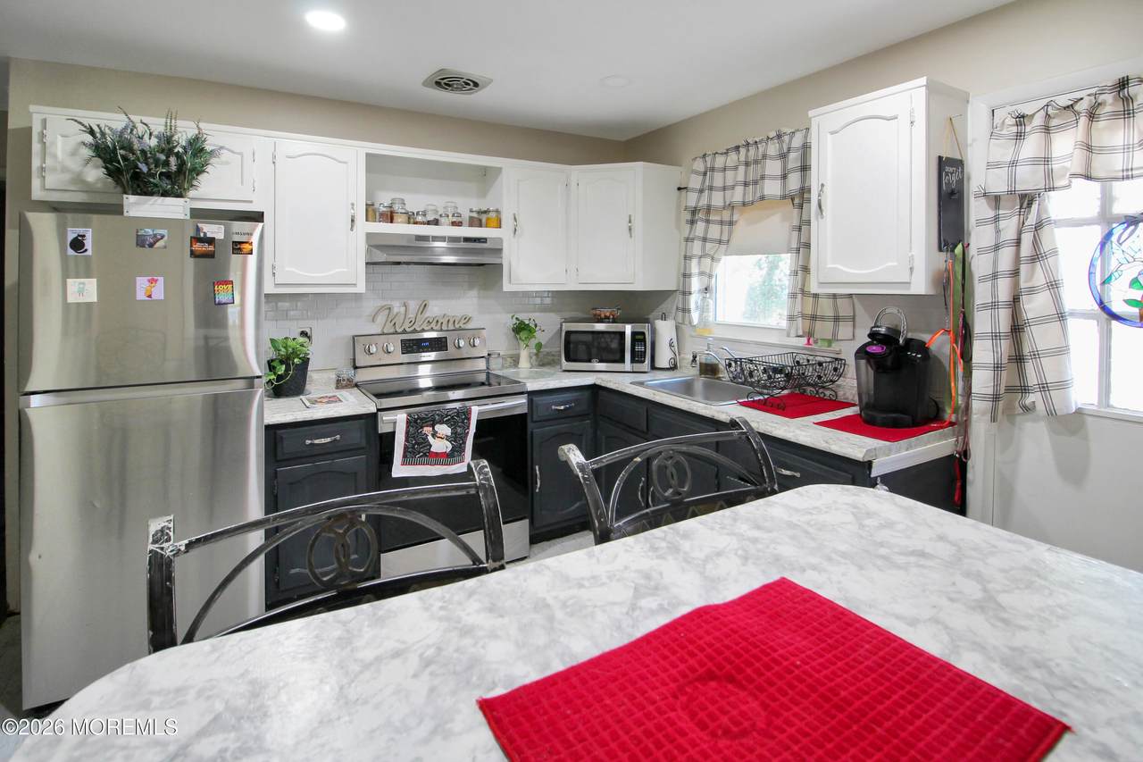 74B Yorktowne Parkway - Photo 1