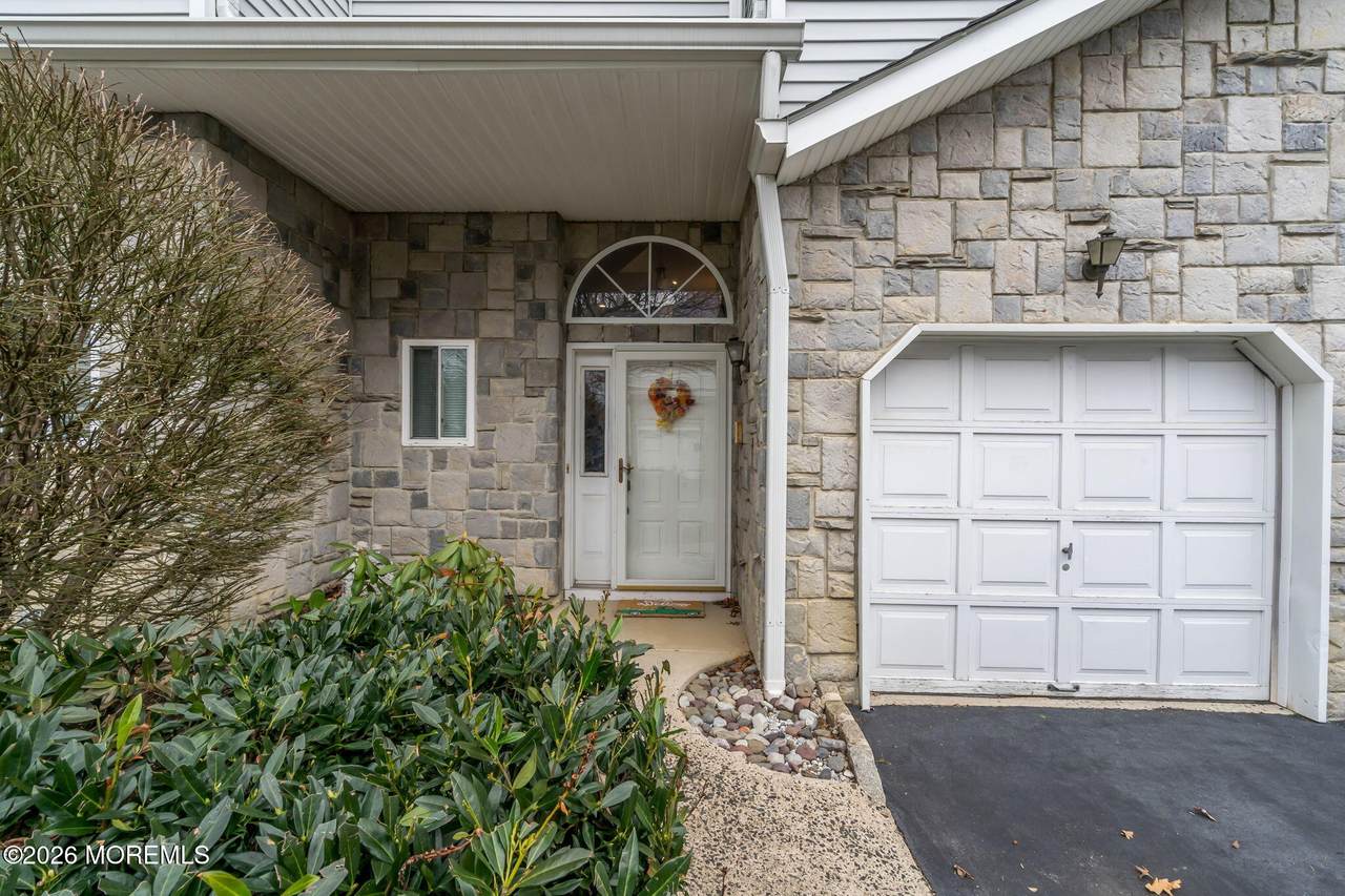 24 Catherine Court - Photo 1