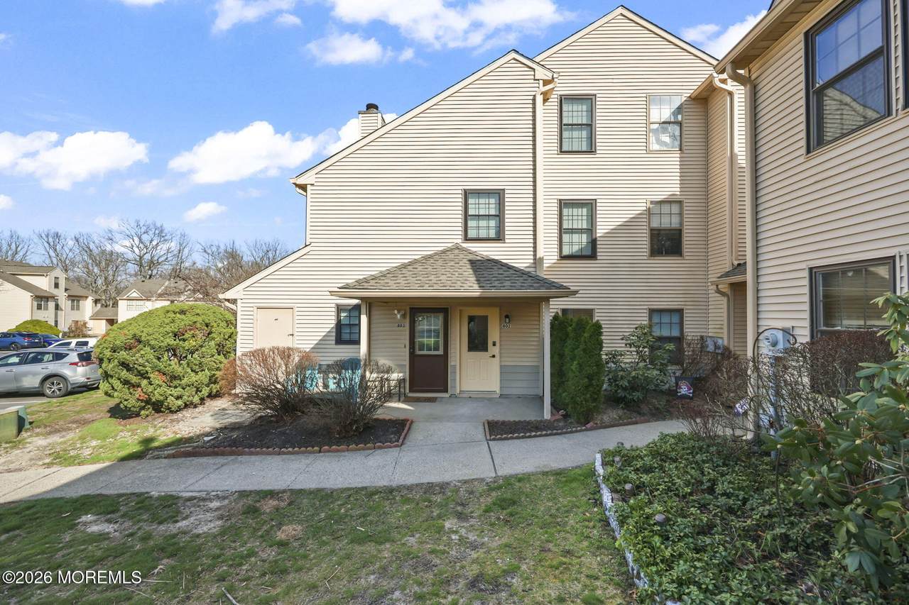 802 Begonia Court - Photo 1