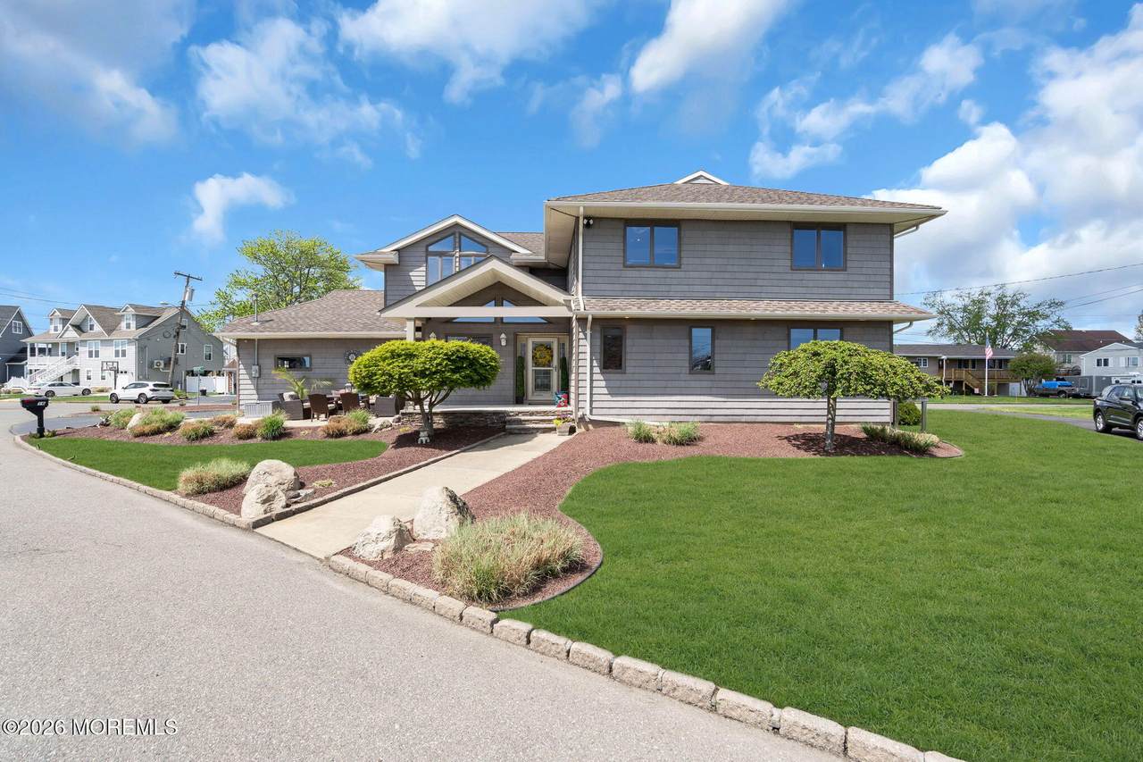 16 Bay Breeze Drive - Photo 1