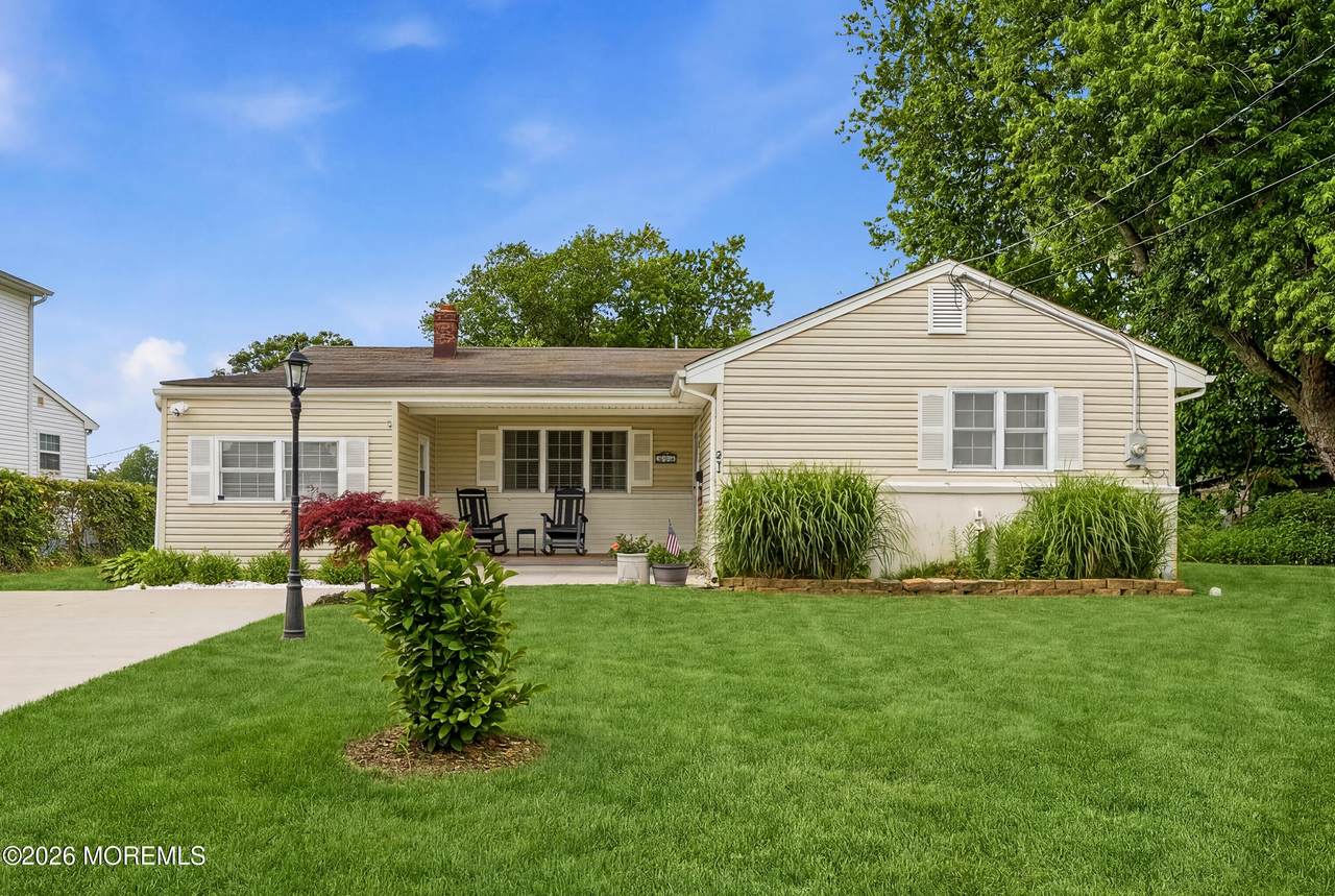 81 Berry Place - Photo 1