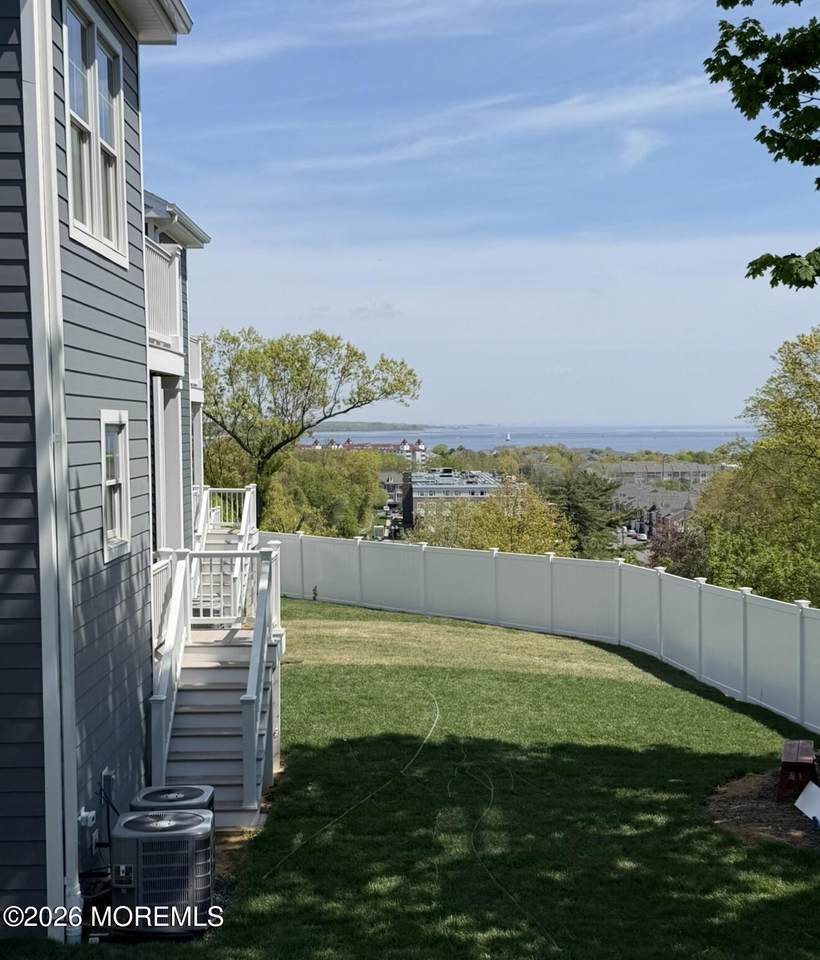 https://bt-photos.global.ssl.fastly.net/monmouth/1280_boomver_2_22611907-2.jpg