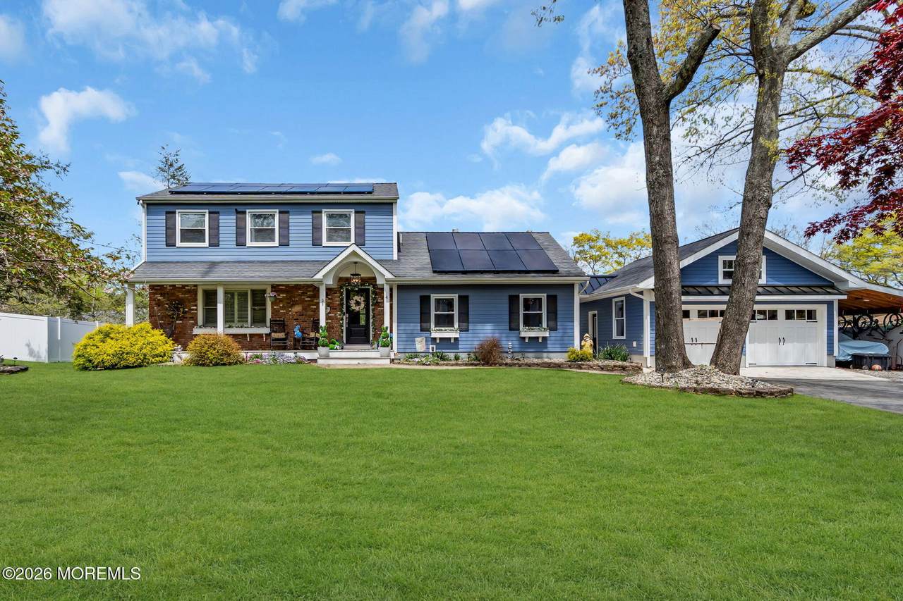 4 Oak Leaf Lane - Photo 1