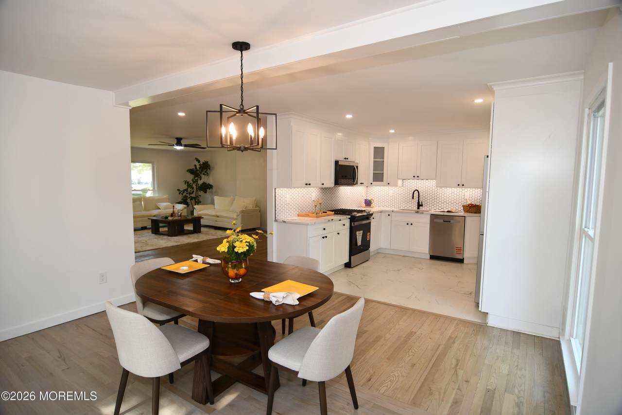 20 Oak Hill Drive - Photo 1