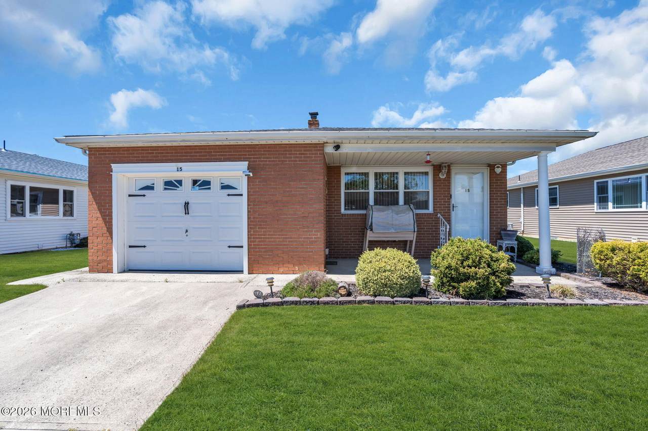 15 Capri Court - Photo 1