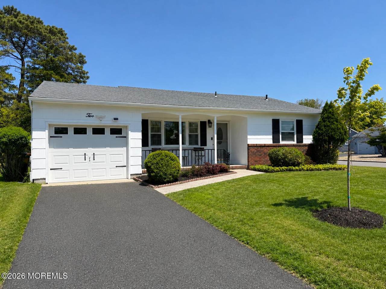 2 Brakenbury Drive - Photo 1
