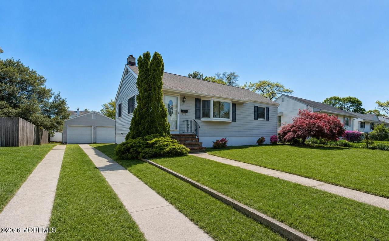 624 Manetta Drive - Photo 1