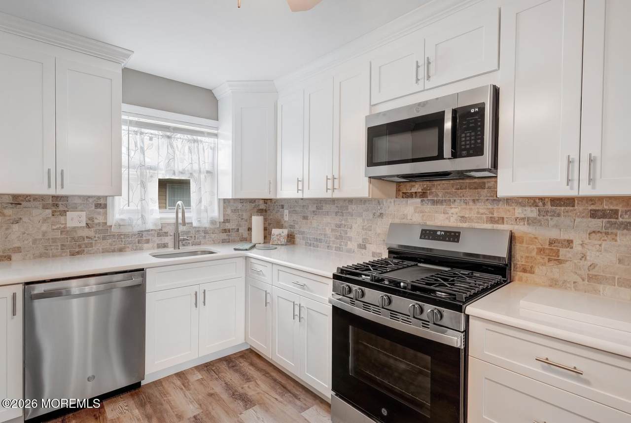 49 Trent Drive - Photo 1