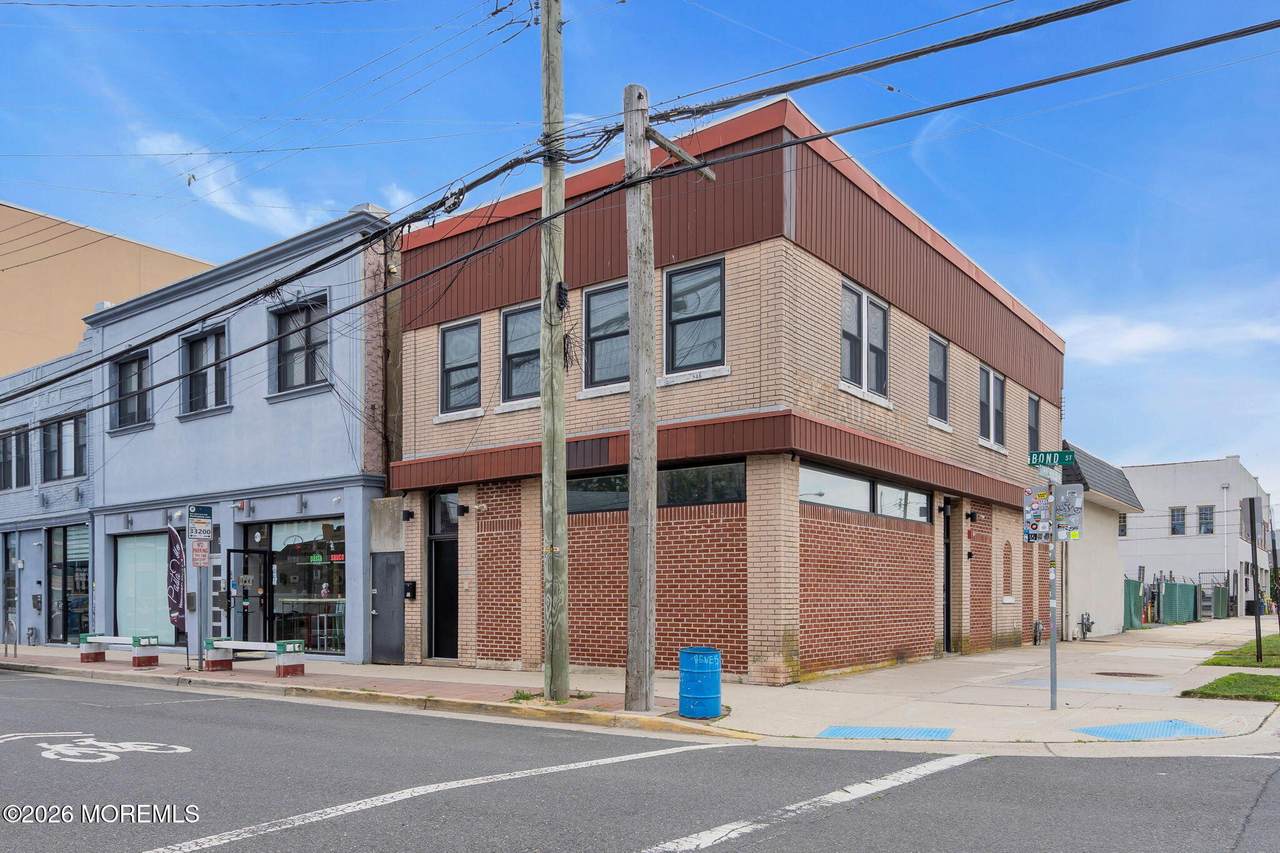 700 Summerfield Avenue - Photo 1