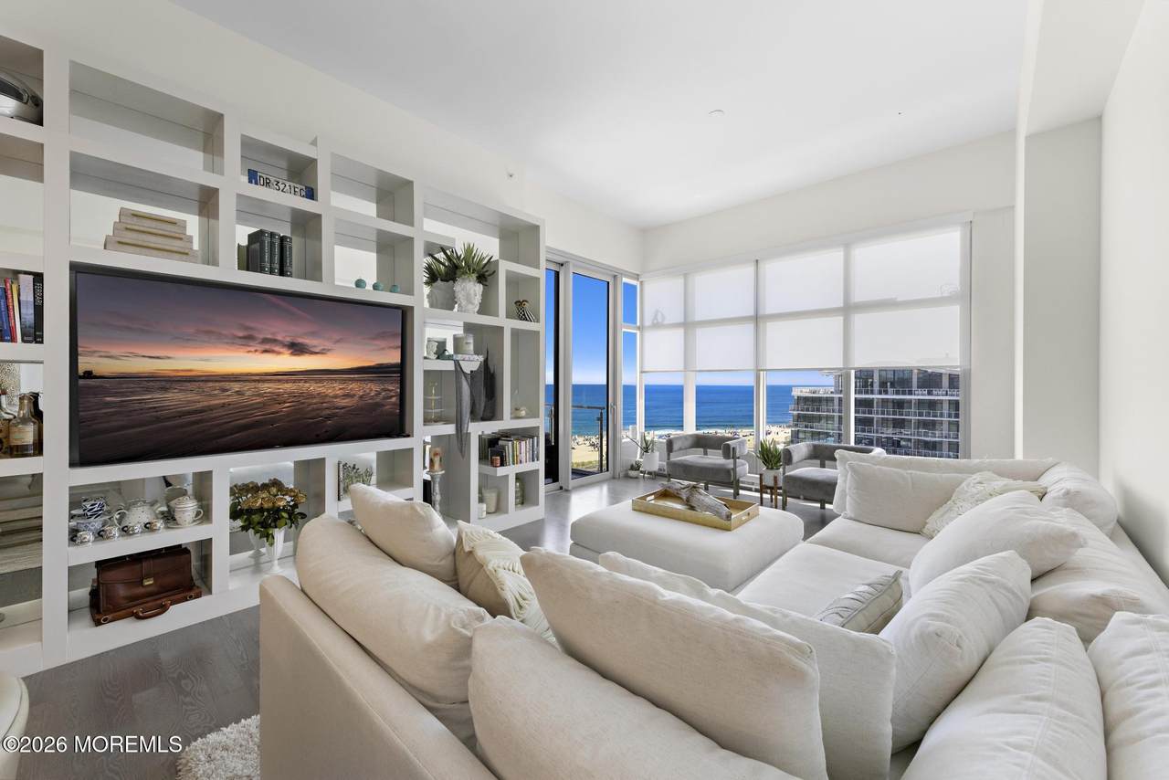20 Melrose Terrace - Photo 1