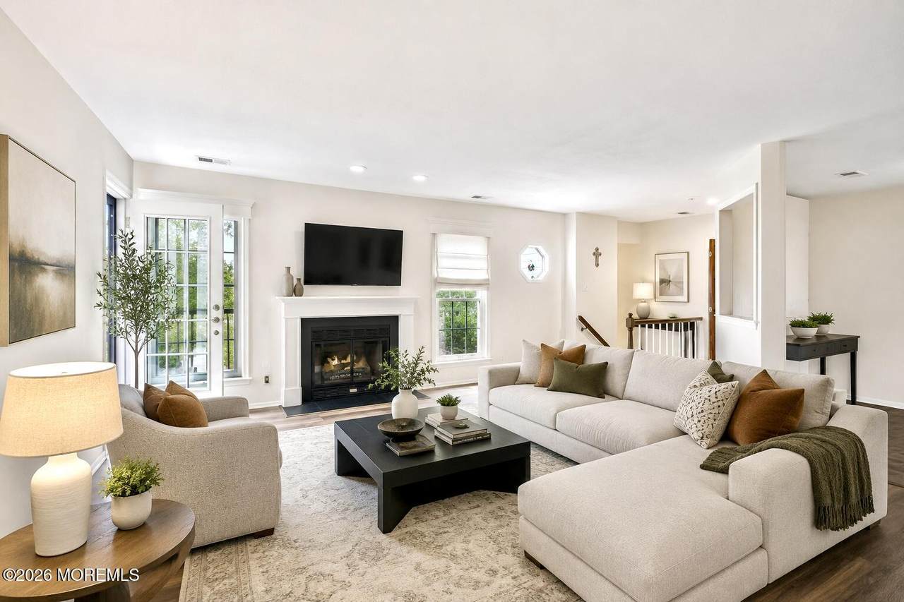 413 Yorkshire Place - Photo 1
