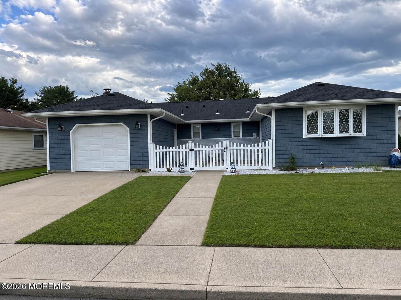 281 Harrington Drive - Photo 1