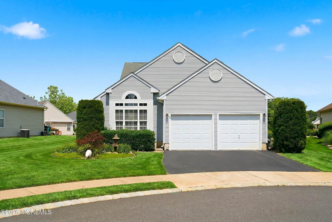 24 Valencia Drive - Photo 1