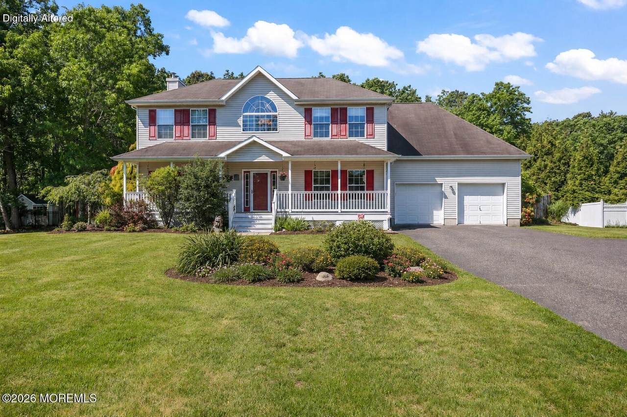118 Don Connor Boulevard - Photo 1
