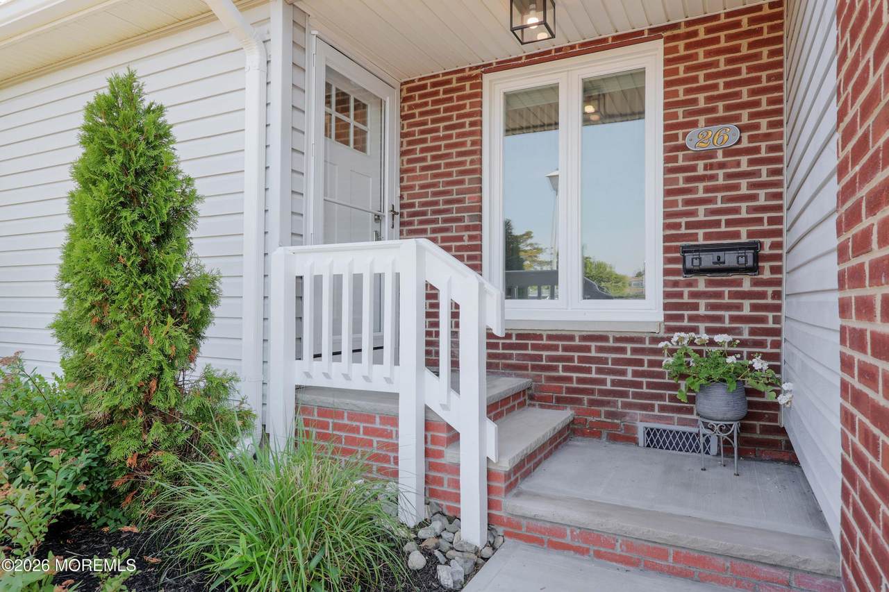 25 Meadow Avenue - Photo 1