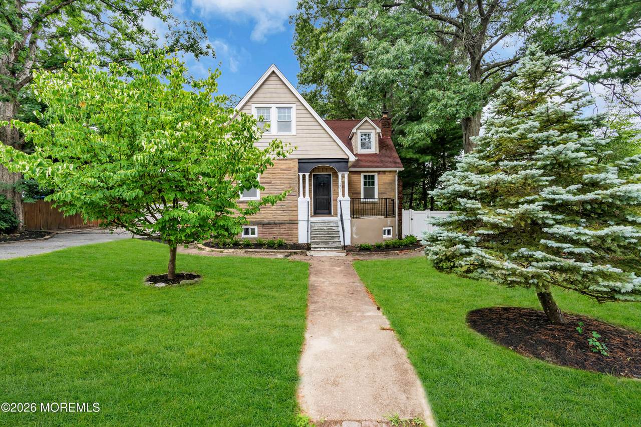 201 Knox Avenue - Photo 1