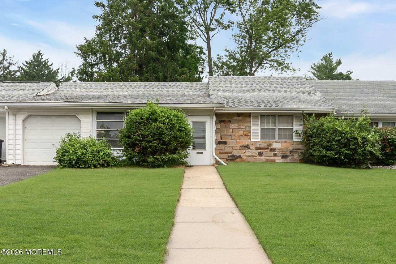 86 Camellia Drive - Photo 1