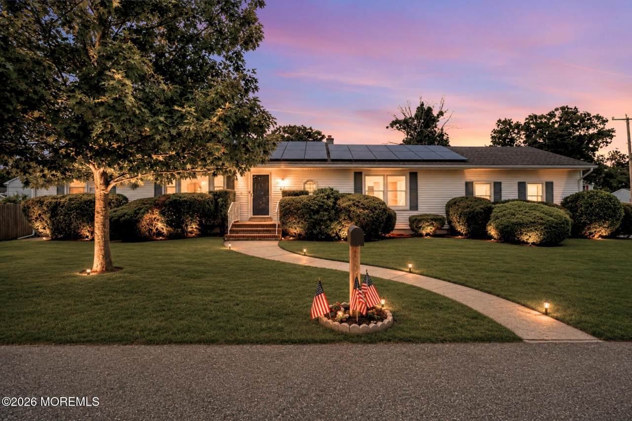 1108 Anchor Avenue - Photo 1