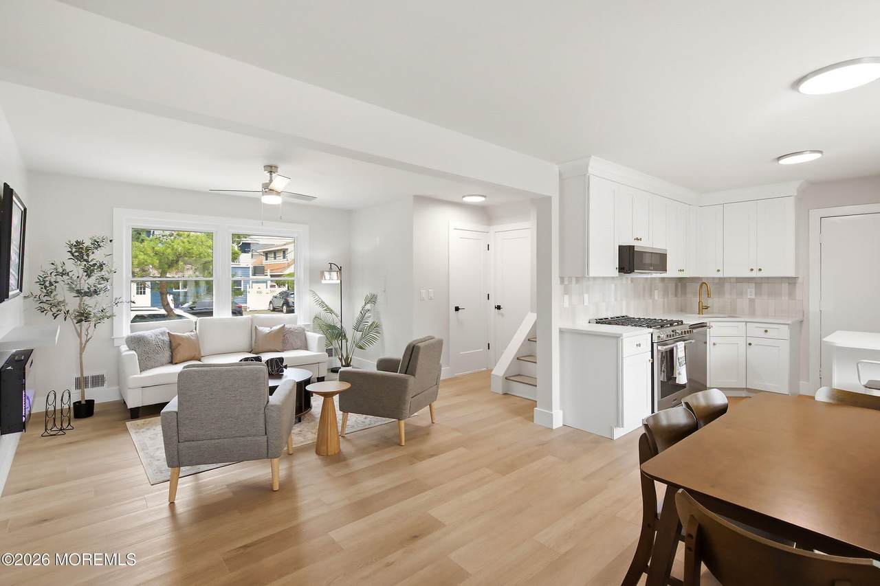 75 Grand Central Avenue - Photo 1