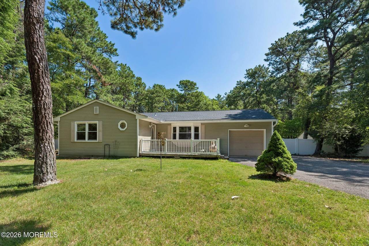 1820 Bayonne Avenue - Photo 1