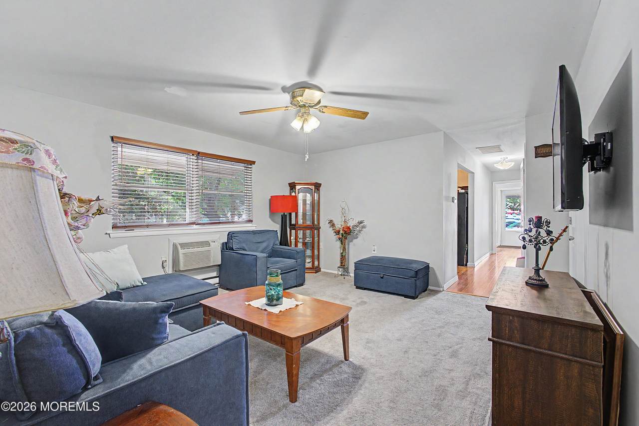 971 B Constitution Boulevard - Photo 1