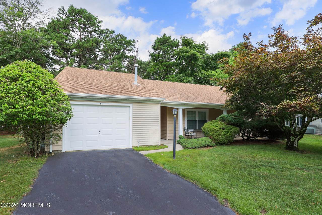 5 Brookdale Court - Photo 1