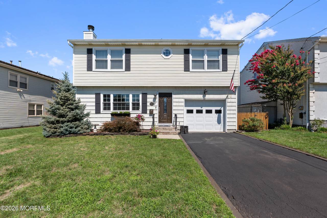 97 Perry Street - Photo 1